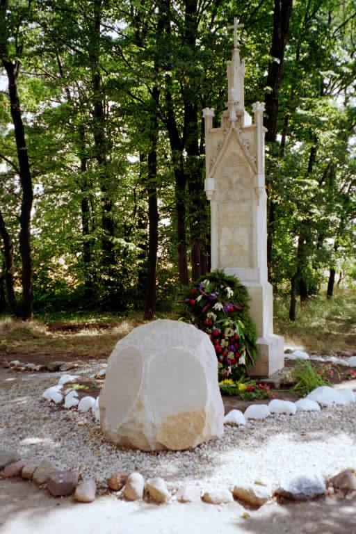 Viehweg monument on the day of rededication, August 2, 2003.