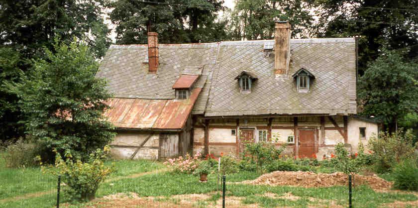 The Gemeinde Haus was the gathering house and place of worship of the Schwenkfelders.